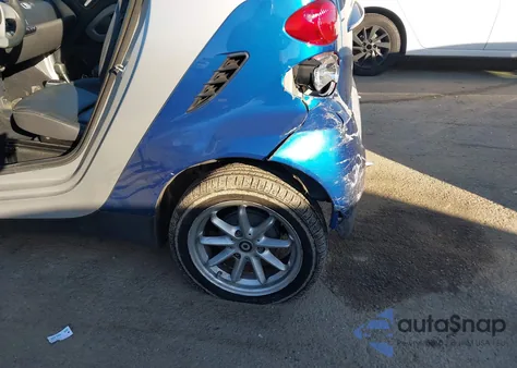 2008 Smart Fortwo Passion from USA, damaged, VIN WMEEK31X78K170225